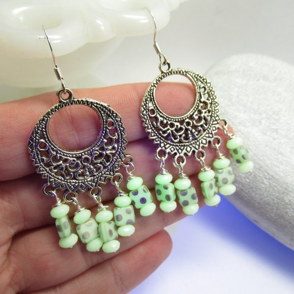 Uranium glass chandelier earrings - Picture 3 of 11